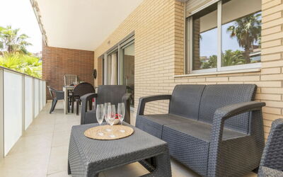 Aquaria 5 441.5: Meubles, Sol, Design Intérieur, Sol, Canapé, Domicile, Mobilier De Jardin, Chaise, Salon