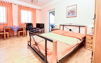 Logement:&nbsp;Lucija 107.1