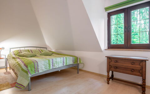 Borowikowa: Design Intérieur, Sol, Sol, Chambre, Bois, Meubles, Lit, Plafond, Pièce, Parquet