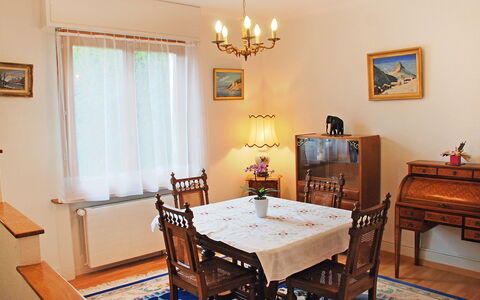5, Chemin de la Pralay: Pièce, Propriété, Meubles, Salle À Manger, Design Intérieur, Table, Bâtiment, Immobilier, Sol, Maison