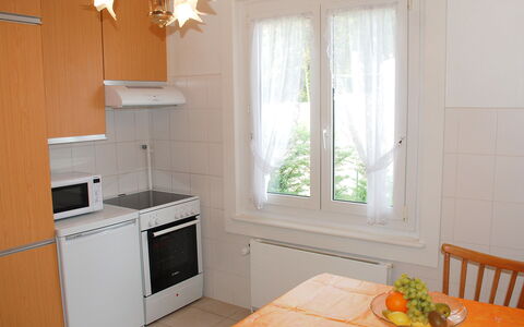 5, Chemin de la Pralay: Pièce, Propriété, Orange, Meubles, Design Intérieur, Cuisine, Sol, Bâtiment, Cabinetry, Maison