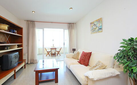 Cabo Mar: Pièce, Salon, Propriété, Meubles, Design Intérieur, Bâtiment, Immobilier, Sol, Maison, Plafond