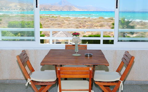 Cabo Mar: Meubles, Table, Pièce, Chaise, Tableau De Plein Air, Maison, Vacances, Mobilier De Jardin, Design Intérieur, Bâtiment