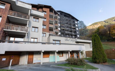 Saint Gervais 425: Plante, Ciel, Bâtiment, Propriété, Fenêtre, Arbre, Design Urbain, Condominium, Zone Résidentielle