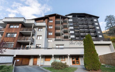 Saint Gervais 425: Ciel, Plante, Bâtiment, Propriété, Fenêtre, Nuage, Lot Terre, Design Urbain, Condominium