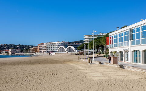 Sainte Maxime 214: Plage, Côte, Cotiers Et Relief Océaniques, Le Sable, Mer, Rive, Océan, Ombre, Tropiques, Ville Resort