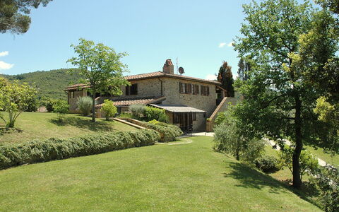 Città della Pieve 301: Propriété, Biens, Maison, Bâtiment, Jardin, Domicile, Arbre, Herbe, Manoir, Architecture
