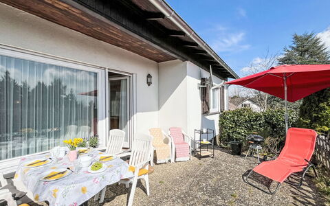 Bilharz: Maison, Domicile, Toit, Chalet, Porte, Cour, Jardin, Arrière-Cour, Ombre, Balcon