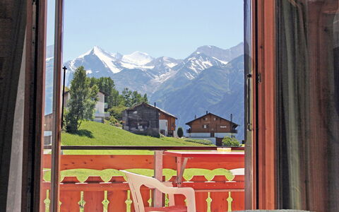 Grächen 360: Montagne, La Peinture, Chaîne De Montagnes, Pièce, Ciel, Alpes, Maison, Porte, Fenêtre, Bâtiment