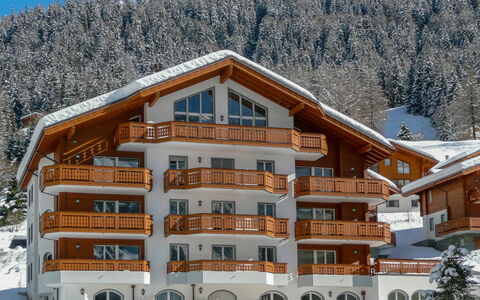 Leukerbad 190: Propriété, Bâtiment, Appartement, Maison, Immobilier, Neige, L'Hiver, Architecture, Domicile, Recours