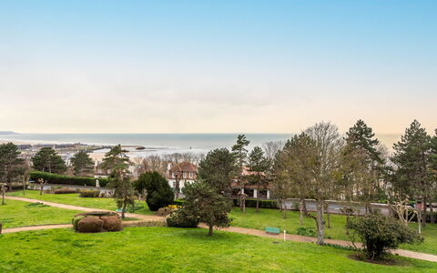 Deauville-Trouville 115: Ciel, Plante, Nuage, La Nature, Arbre, Paysage Naturel, Lot Terre, Paysage, Loisir, Herbe