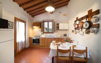 Vasche 2: Pièce, Propriété, Bâtiment, Plafond, Meubles, Design Intérieur, Cuisine, Maison, Immobilier, Sol