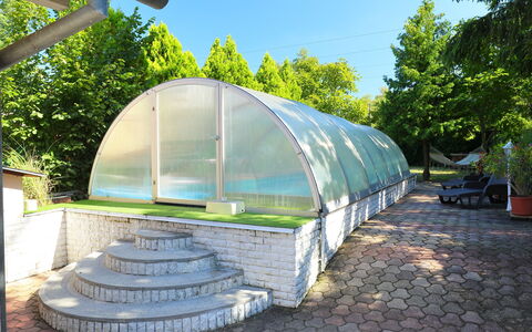 Chill: Plante, Propriété, Bâtiment, Ciel, Arbre, Ombre, Architecture, Biome, Immobilier, Paysage