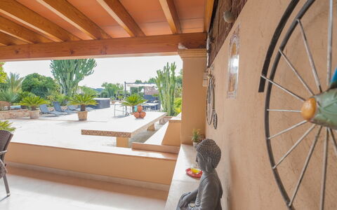Ca Na Guerrera: Propriété, Immobilier, Bâtiment, Architecture, Plafond, Pièce, Daylighting, Design Intérieur, Maison, Sol