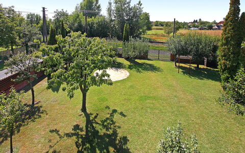 Grand Jardin: Propriété, Jardin, Arbre, Végétation, Botanique, Biome, Lot Terre, Plante, Jardin Botanique, Immobilier