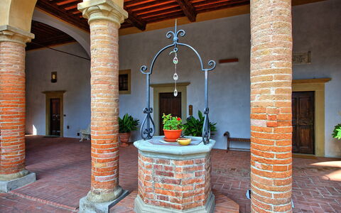 Certaldo: Colonne, Propriété, Brickwork, Bâtiment, Immobilier, Architecture, Domicile, Brique, Porche, Cambre
