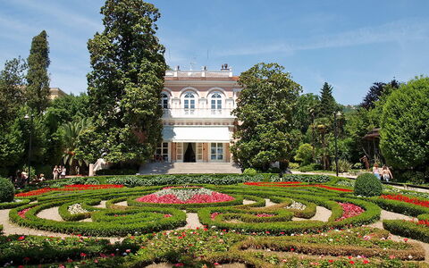 Opatija 106: Fleur, Plante, Ciel, Bâtiment, Communauté Des Plantes, La Nature, Arbre, Botanique, Haie, Nuage