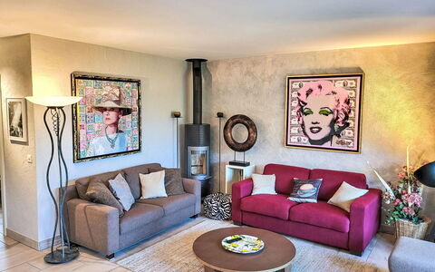 Collina Verde B: Meubles, Design Intérieur, Canapé, Sol, Sol, Mur, Salon, Pièce, Bois, Domicile