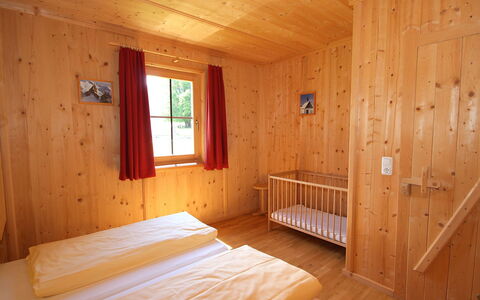 Mayrhofen 700: Pièce, Tache De Bois, Propriété, Bois, Sol, Bâtiment, Parquet, Plafond, Dur, Meubles