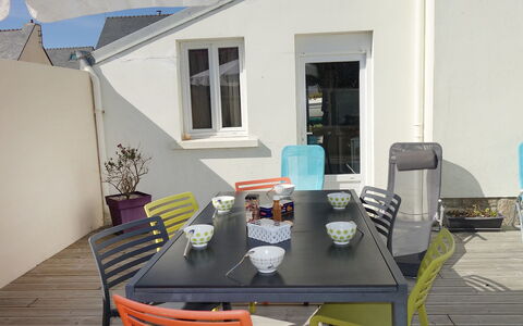 Sables Blancs: Propriété, Pièce, Balcon, Maison, Meubles, Table, Bâtiment, Domicile, Design Intérieur, Immobilier