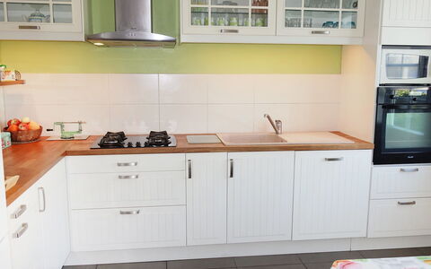 Sables Blancs: Comptoir, Cuisine, Pièce, Propriété, Cabinetry, Meubles, Design Intérieur, Maison, Bâtiment, Sol