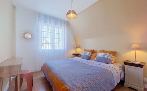 Sables Blancs: Lit, Design Intérieur, Chambre, Literie, Meubles, Drap De Lit, Sol, Bois, Linge, Plafond