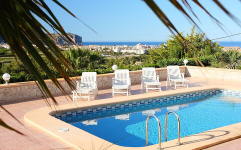 Sara: Piscine, Propriété, Bâtiment, Immobilier, Recours, Maison, Bleu Azur, Vacances, Loisir, Appartement
