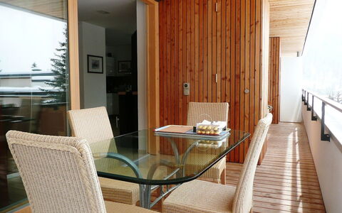 Promenade Wohnung 21: Pièce, Propriété, Meubles, Design Intérieur, Bâtiment, Maison, Table, Immobilier, Plafond, Architecture