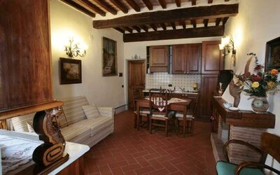 Girasole: Propriété, Pièce, Bâtiment, Meubles, Design Intérieur, Immobilier, Maison, Biens, Villa, Salon