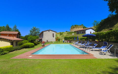 Le Balze: Piscine, Établissements Humains, Chalet, Biens, Ferme, Hacienda, Eco Hôtel, Recours, Village, Villa