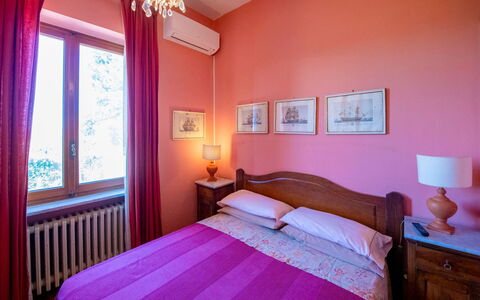 Casa Grion: Design Intérieur, Mur, Meubles, Chambre, Lit, Drap De Lit, Textile, Linge, Sol, Pièce