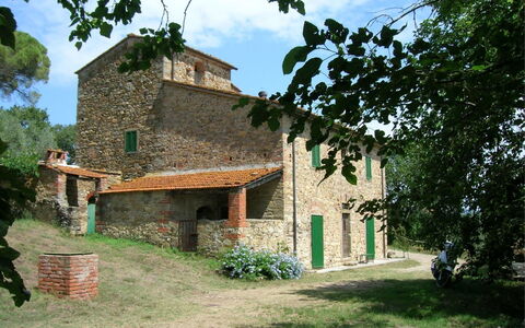 Casa Rossa: Plante, Ciel, Bâtiment, Fenêtre, Nuage, Arbre, Lot Terre, Maison, À Déchaumer, Chalet