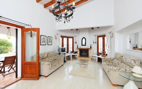 Esperanza: Propriété, Pièce, Plafond, Design Intérieur, Bâtiment, Salon, Meubles, Maison, Sol, Immobilier