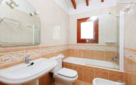 Esperanza: Salle De Bains, Propriété, Pièce, Design Intérieur, Architecture, Bâtiment, Mur, Robinet, Immobilier, Maison