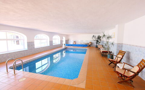 Casa Gran Sorolla: Piscine, Propriété, Bâtiment, Pièce, Design Intérieur, Sol, Maison, Immobilier, Meubles, Architecture