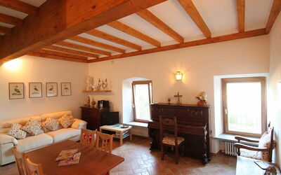 Amore 805.1: Pièce, Bâtiment, Propriété, Plafond, Design Intérieur, Meubles, Faisceau, Sol, Maison, Salon