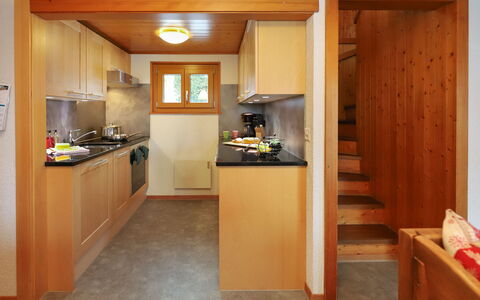 Coucordin: Cuisine, Bois, Design Intérieur, Sol, Comptoir, Meubles, Plafond, Appareil De Cuisine, Sol, Principaux Appliance