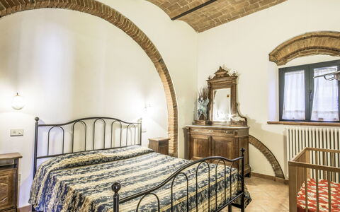 Bibbona 110: Chambre, Lit, Meubles, Pièce, Propriété, Cadre De Lit, Drap De Lit, Design Intérieur, Architecture, Bâtiment