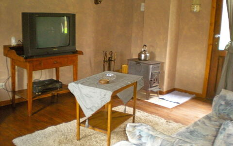 Ma Campagne: Pièce, Meubles, Propriété, Salon, Table, Design Intérieur, Sol, Mur, Bâtiment, Dur