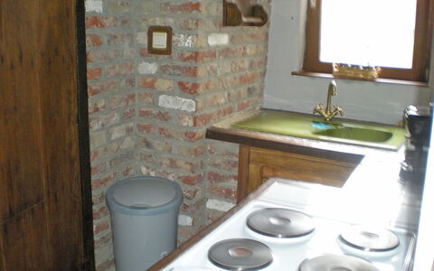 Ma Campagne: Pièce, Propriété, Salle De Bains, Évier, Tuile, Sol, Maison, Lavabo, Luminaire Plomberie, Design Intérieur