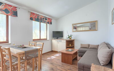 Logement:&nbsp;Ulika 102.2
