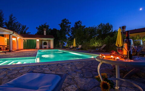 Ana: Piscine, Propriété, Loisir, Recours, Domicile, Éclairage, Biens, Immobilier, Vacances, Maison