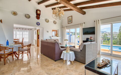 Isabel: Propriété, Pièce, Bâtiment, Immobilier, Meubles, Maison, Design Intérieur, Sol, Plafond, Domicile
