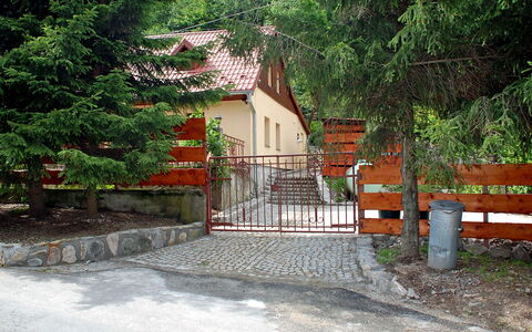 Karpacz Kowary: Propriété, Maison, Arbre, Mur, Architecture, Botanique, Bâtiment, Immobilier, Domicile, Paysage