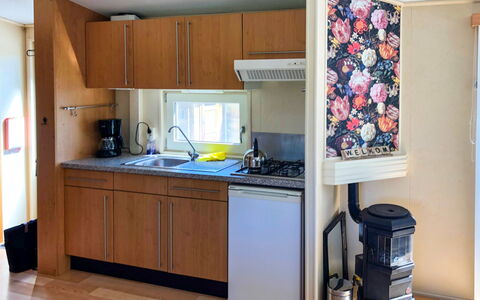 Wieringen 200: Cabinetry, Comptoir, Evier, Produit, Bâtiment, Évier, Appareil De Cuisine, Cuisinière, Design Intérieur, Bois