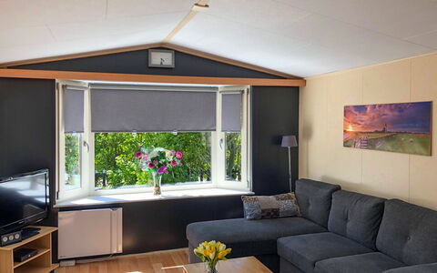 Wieringen 200: Fleur, Meubles, Table, Canapé, Plante, Fenêtre, Plante D'Appartement, Ombre, Salon, Design Intérieur