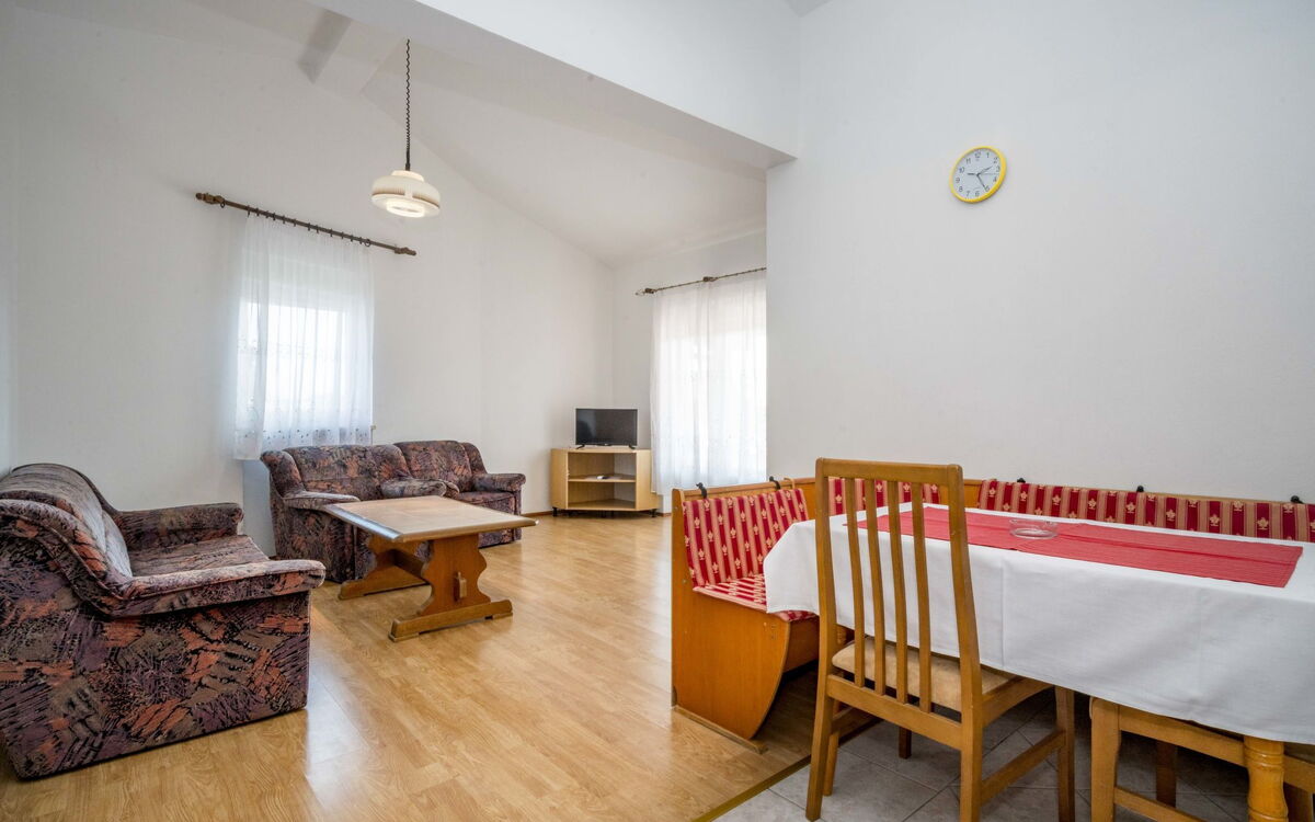 Logement:&nbsp;Hilde Red 101.4