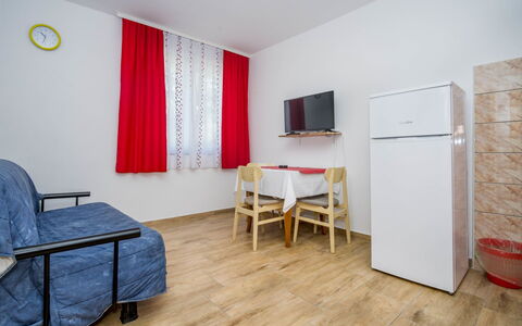 Logement:&nbsp;Hilde Red 101.5