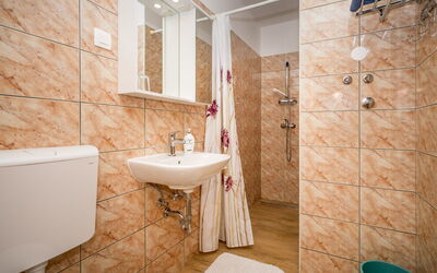 Logement:&nbsp;Hilde Red 101.5