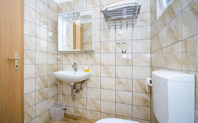 Logement:&nbsp;Hilde Red 101.10